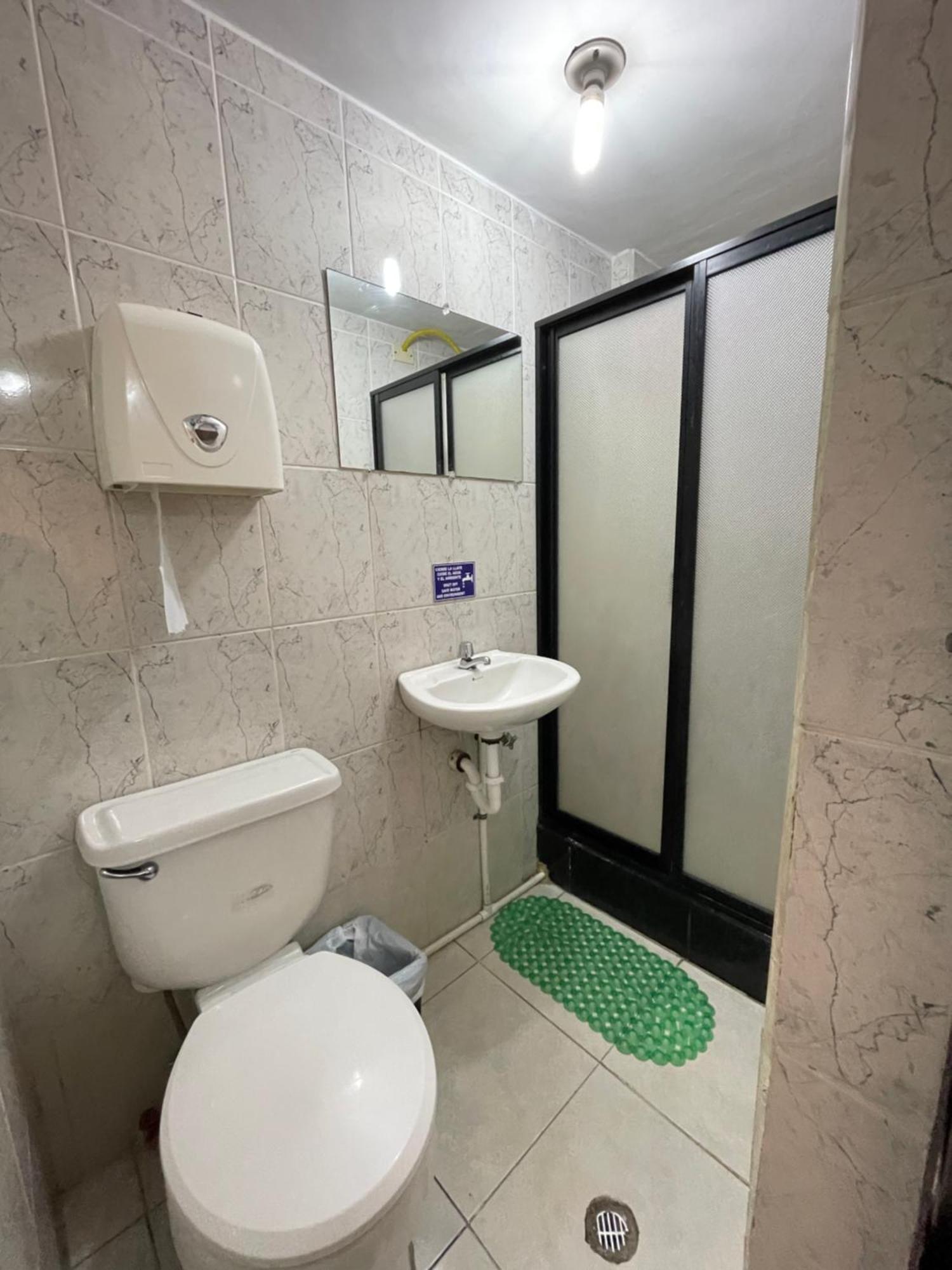 Hostal La Escondida De Quito Del Norte Екстериор снимка